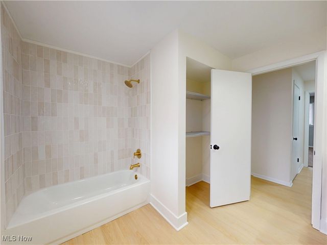 7453 Hollycroft Lane, Mentor, OH 44060