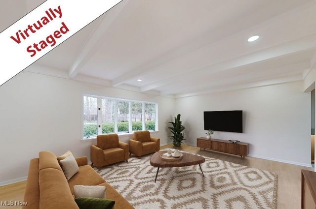 7453 Hollycroft Lane, Mentor, OH 44060