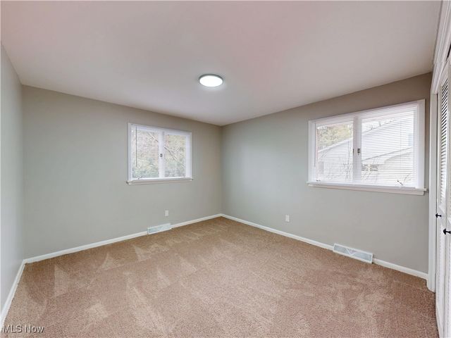 7453 Hollycroft Lane, Mentor, OH 44060