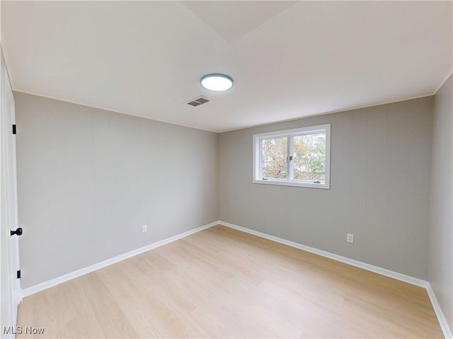 7453 Hollycroft Lane, Mentor, OH 44060