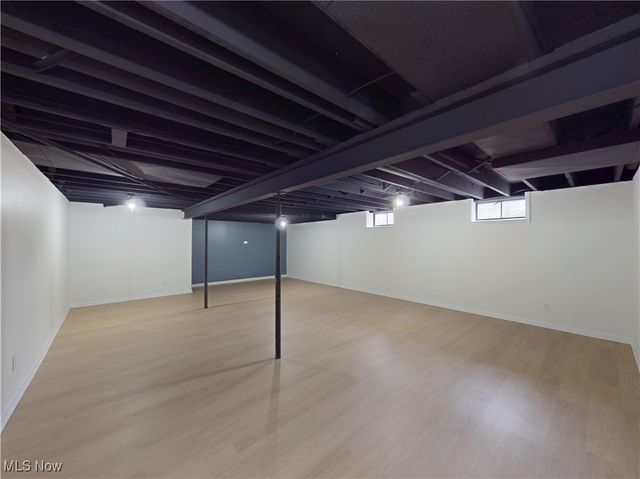 7453 Hollycroft Lane, Mentor, OH 44060