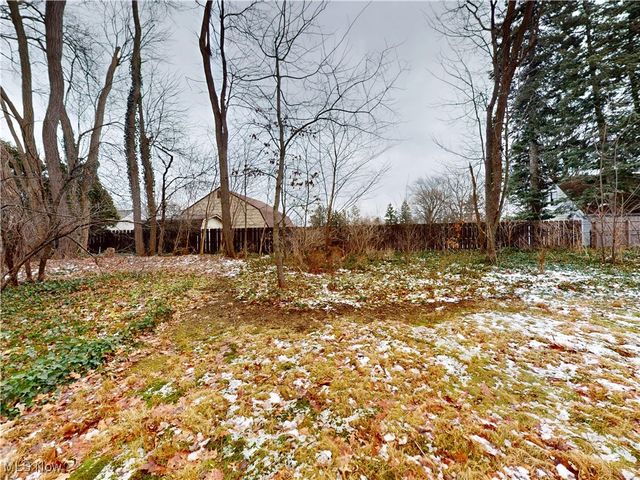 7453 Hollycroft Lane, Mentor, OH 44060