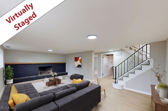 7453 Hollycroft Lane, Mentor, OH 44060