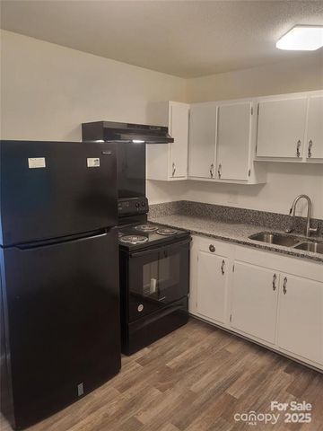 4731 Highlake Drive, Charlotte, NC 28215