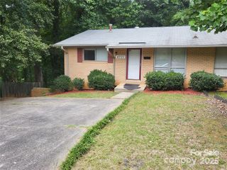 4731 Highlake Drive, Charlotte, NC 28215