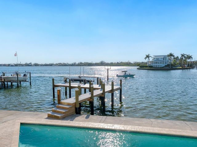 1500 CARIBBEAN DRIVE, Sarasota, FL 34231