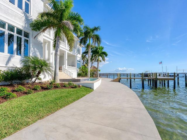 1500 CARIBBEAN DRIVE, Sarasota, FL 34231