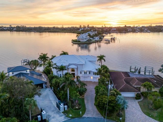 1500 CARIBBEAN DRIVE, Sarasota, FL 34231