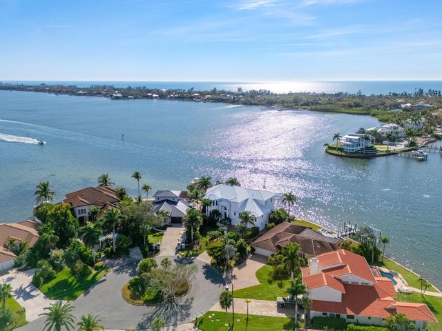1500 CARIBBEAN DRIVE, Sarasota, FL 34231