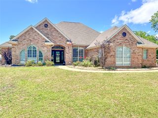 599 N Weldon, Frankston, TX 75763