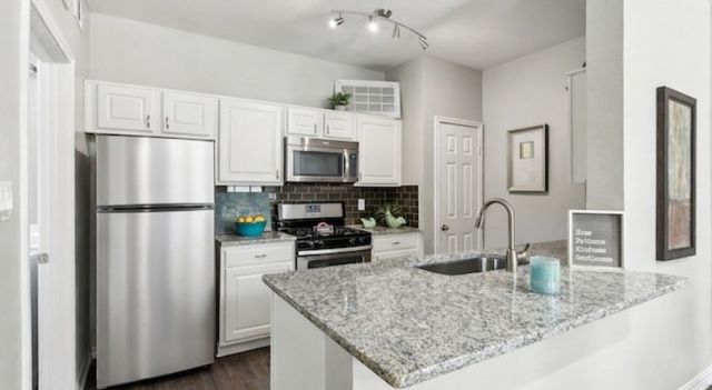 6201 Chapel Hill Boulevard 1312, Plano, TX 75093