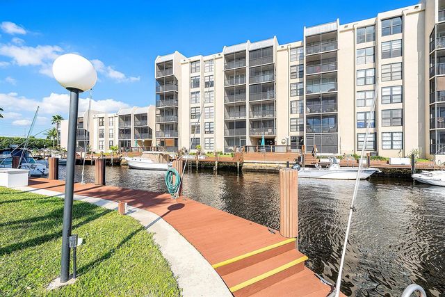 18 Royal Palm Way Way 109, Boca Raton, FL 33432
