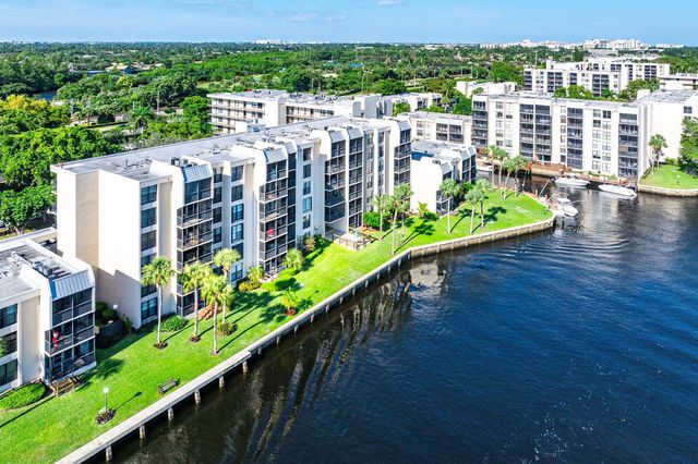 18 Royal Palm Way Way 109, Boca Raton, FL 33432