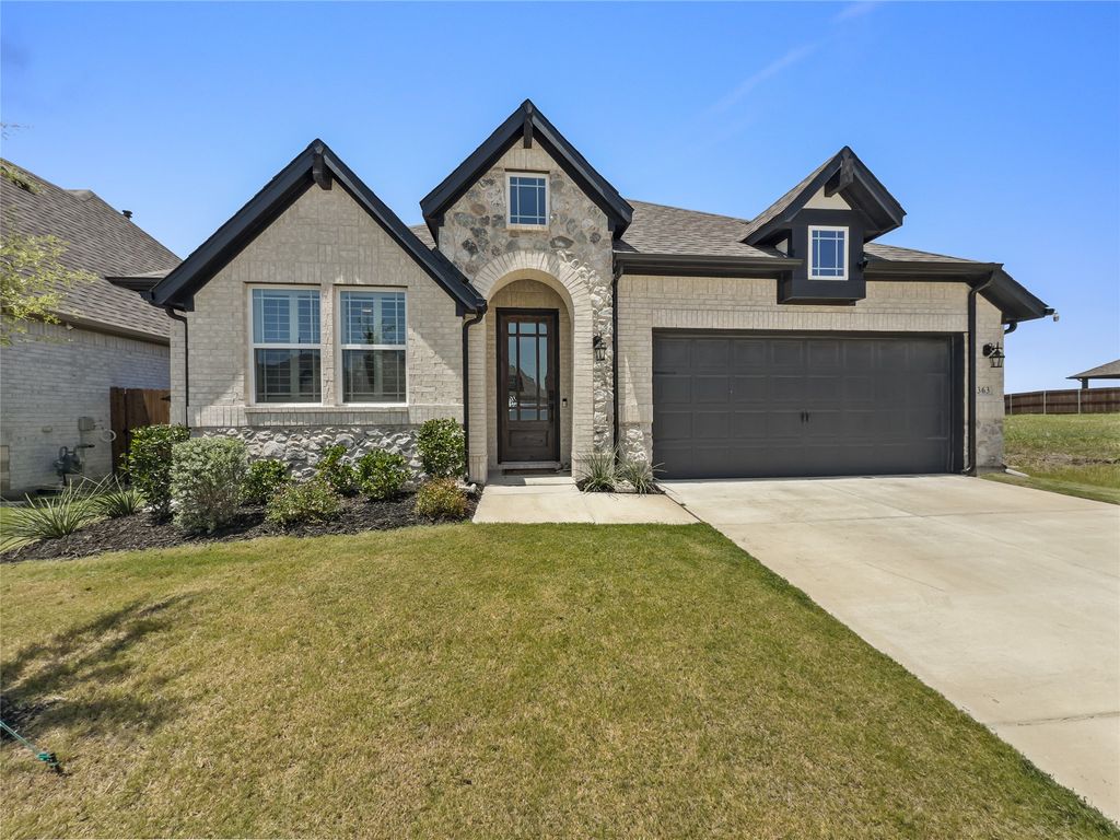 363 Misty Meadow Lane, Lavon, TX 75166