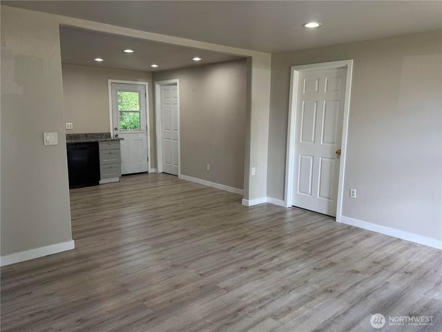 31441 SW 32nd Avenue, Federal Way, WA 98023