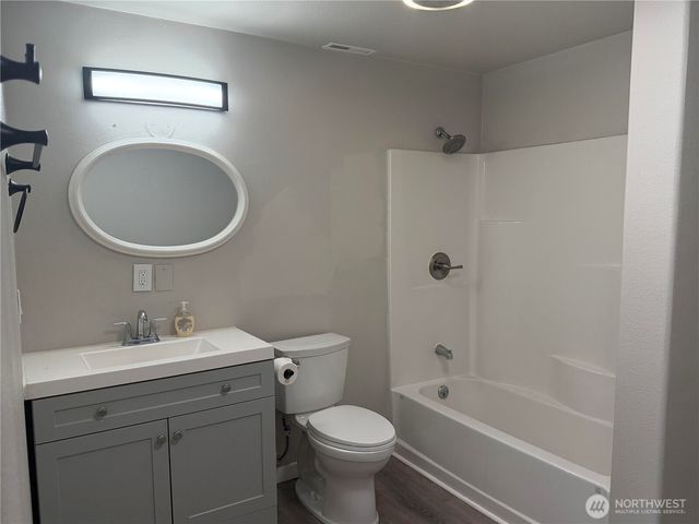 31441 SW 32nd Avenue, Federal Way, WA 98023