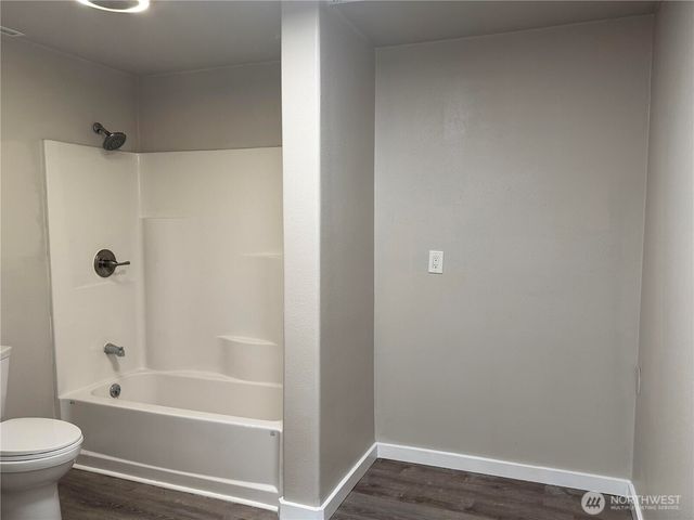 31441 SW 32nd Avenue, Federal Way, WA 98023