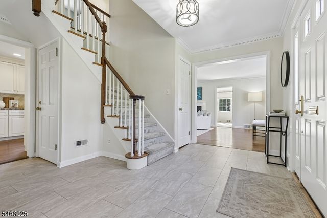 4 MANOR HILL RD, Summit City, NJ 07901