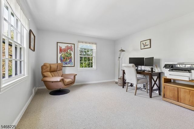 4 MANOR HILL RD, Summit City, NJ 07901