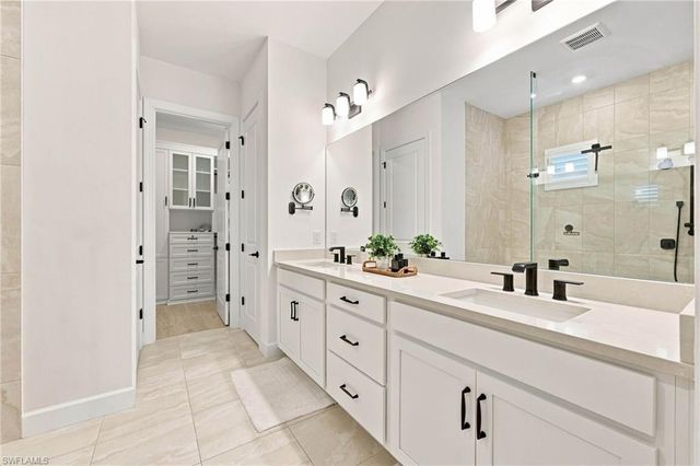 15633 Triesta LN, Naples, FL 34114
