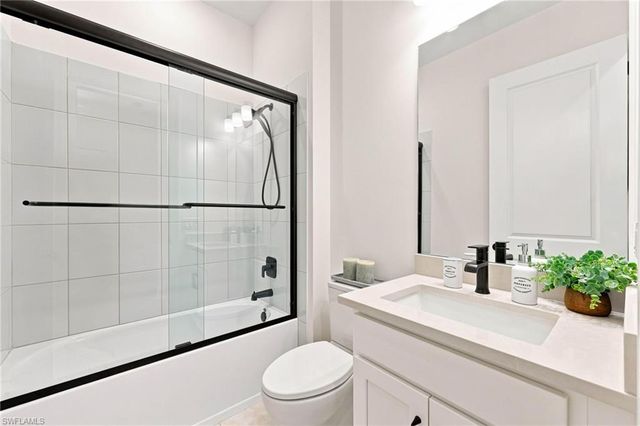 15633 Triesta LN, Naples, FL 34114