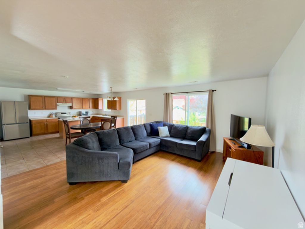 Image 5 of property listing at 438 W 730 S, Provo, UT 84601