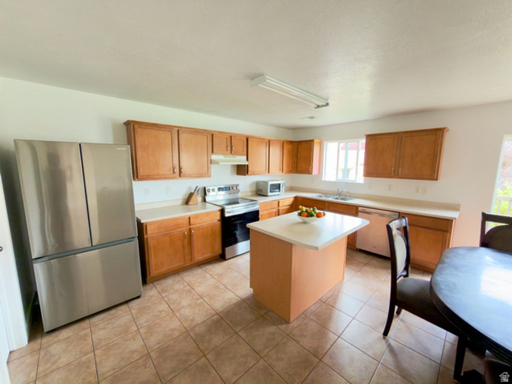 Image 6 of property listing at 438 W 730 S, Provo, UT 84601