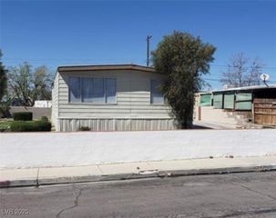 6080 GREAT SMOKY Avenue, Las Vegas, NV 89156