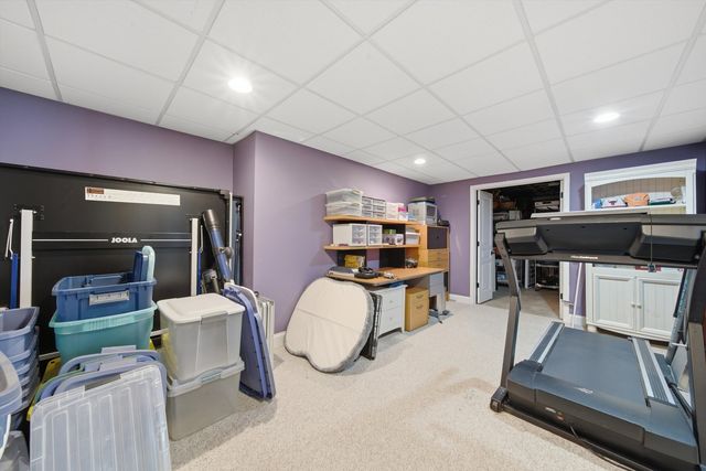 4 Stillwater Court, Algonquin, IL 60102