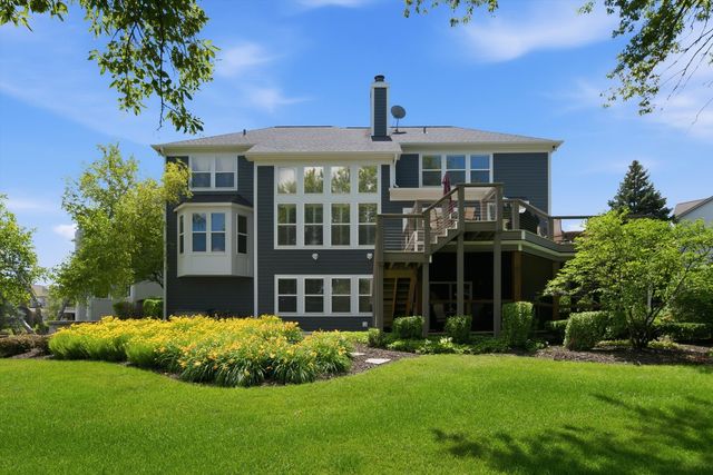4 Stillwater Court, Algonquin, IL 60102