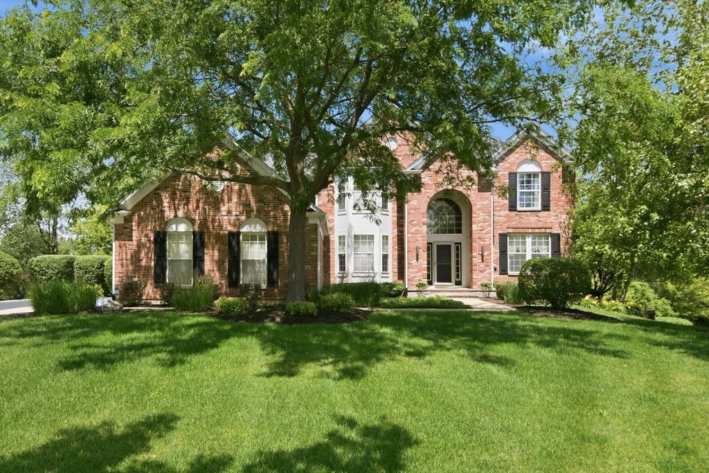 4 Stillwater Court, Algonquin, IL 60102