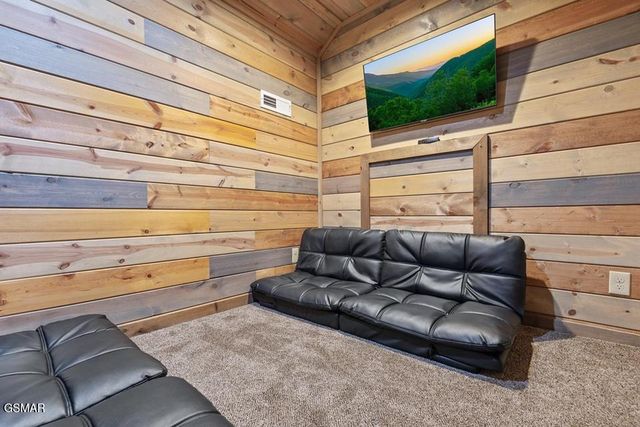 1529 Majestic Mountain Drive, Sevierville, TN 37876