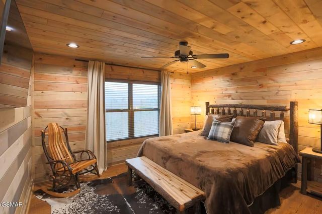 1529 Majestic Mountain Drive, Sevierville, TN 37876