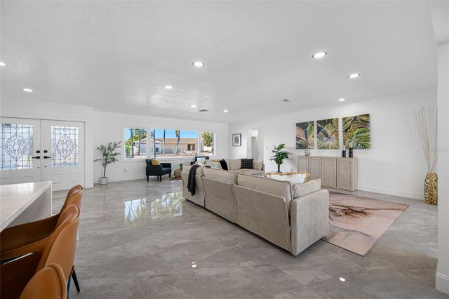 7905 9TH AVENUE S, St Petersburg, FL 33707