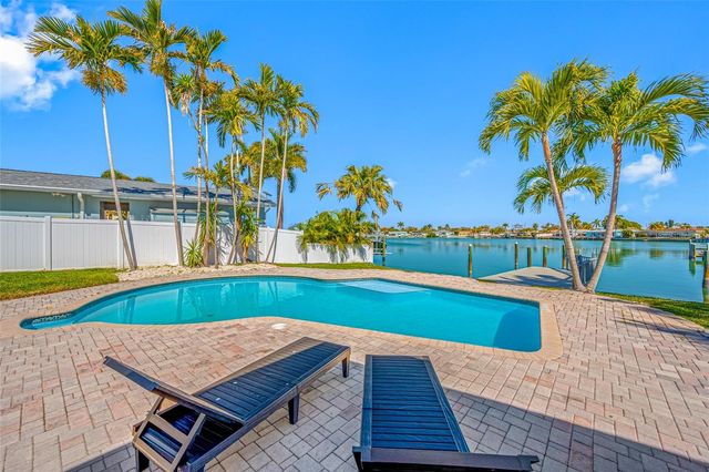 7905 9TH AVENUE S, St Petersburg, FL 33707