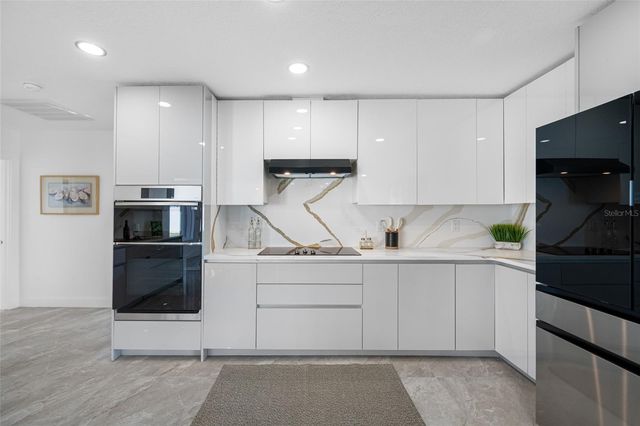 7905 9TH AVENUE S, St Petersburg, FL 33707