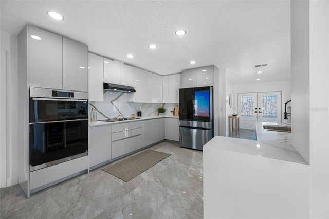 7905 9TH AVENUE S, St Petersburg, FL 33707