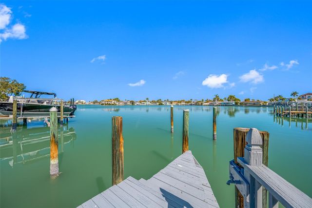 7905 9TH AVENUE S, St Petersburg, FL 33707