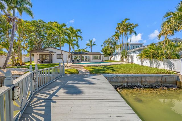 7905 9TH AVENUE S, St Petersburg, FL 33707