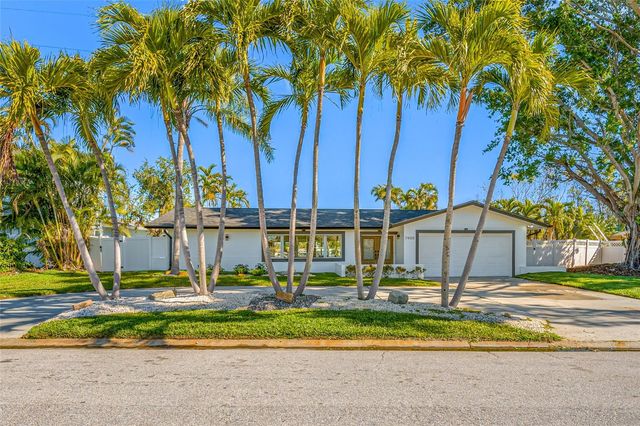 7905 9TH AVENUE S, St Petersburg, FL 33707