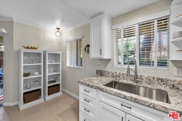 2700 Lawrence Crossley Road 83, Palm Springs, CA 92264