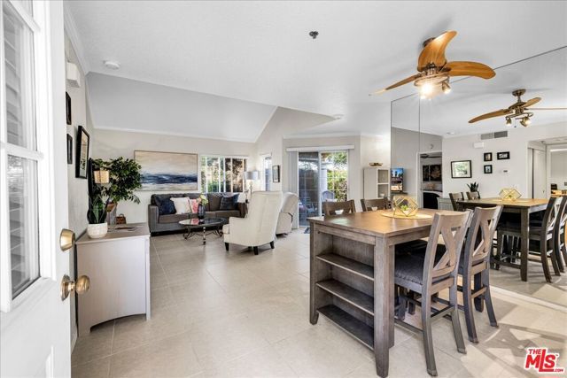 2700 Lawrence Crossley Road 83, Palm Springs, CA 92264
