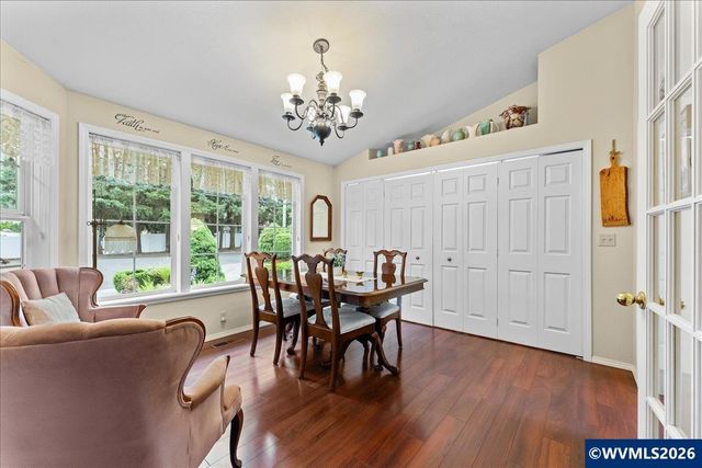 1953 Kenard St NW, Salem, OR 97304