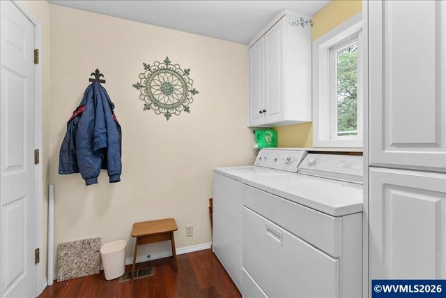 1953 Kenard St NW, Salem, OR 97304