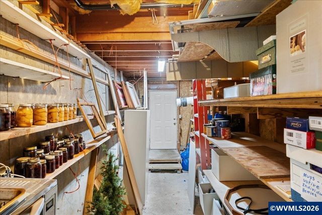 1953 Kenard St NW, Salem, OR 97304