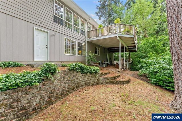 1953 Kenard St NW, Salem, OR 97304
