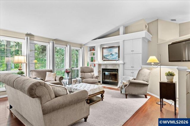 1953 Kenard St NW, Salem, OR 97304