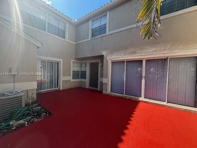 10944 Neptune Dr, Cooper City, FL 33026