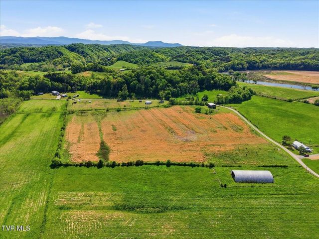 525 Matthews Lane, Mosheim, TN 37818