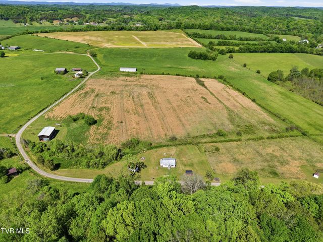 525 Matthews Lane, Mosheim, TN 37818